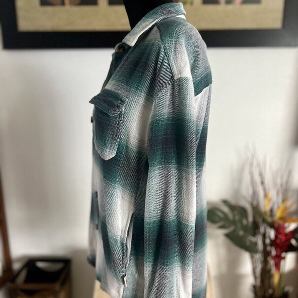 Women's Hollister Boyfriend Fit Fleece Overshirt Small Blue White Longsl… - Picture 3 of 7